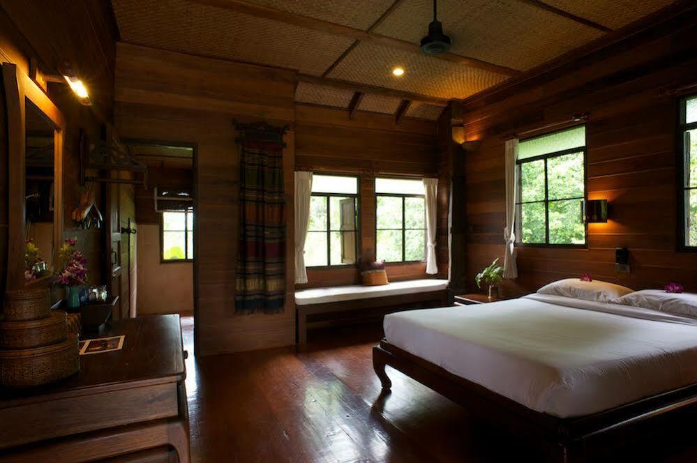 Khum Lanna Hotel Phrau Kültér fotó