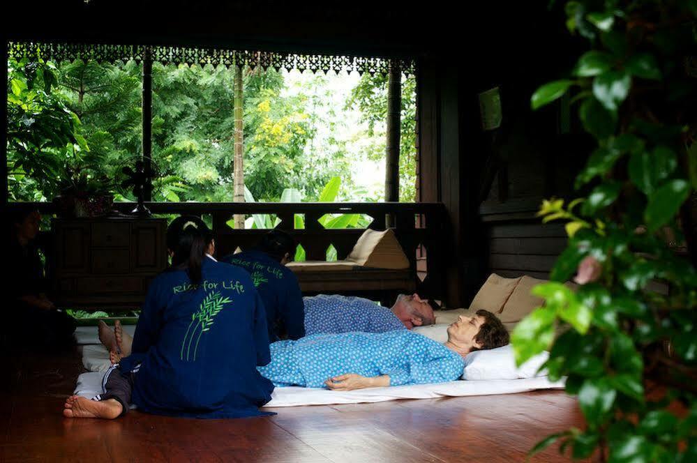 Khum Lanna Hotel Phrau Kültér fotó
